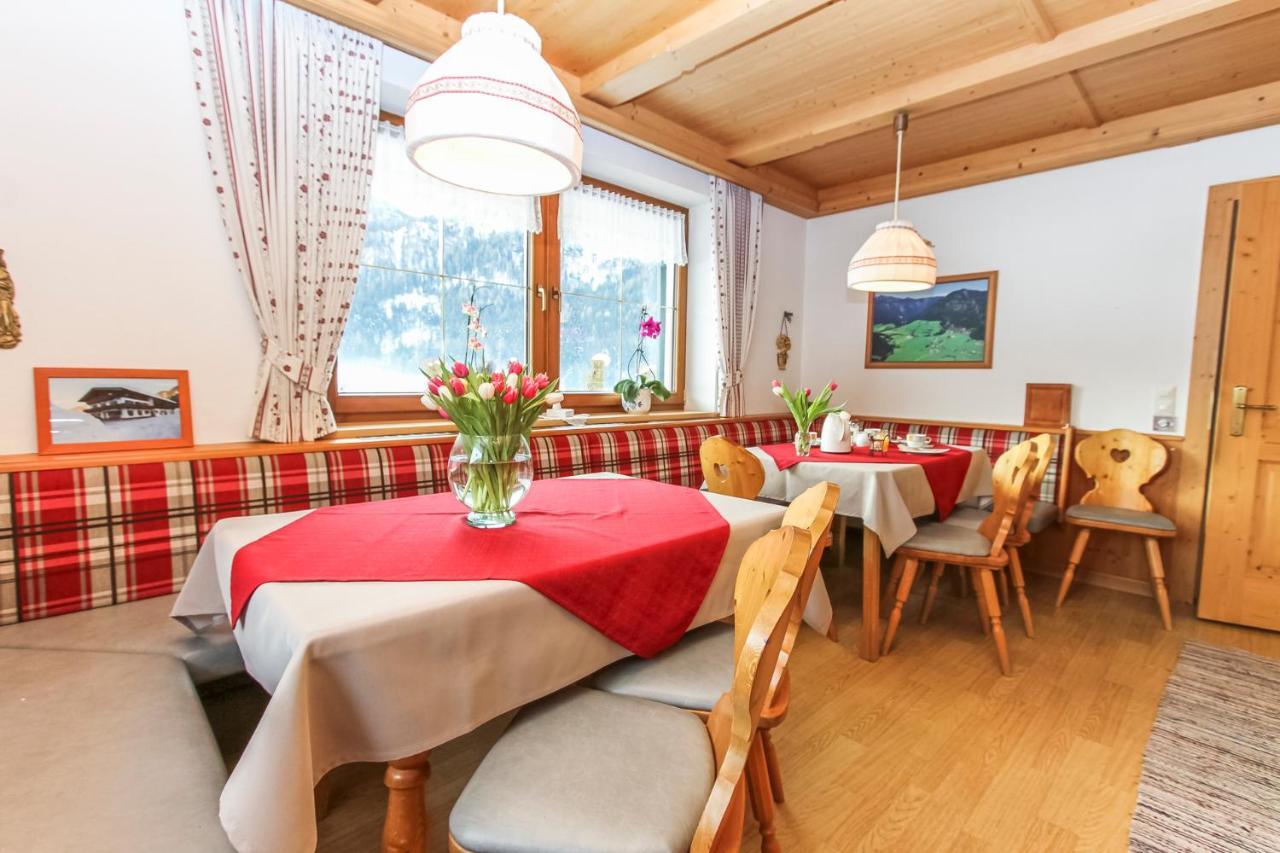 Schneiderbauer Bed and Breakfast Waidring Exteriör bild