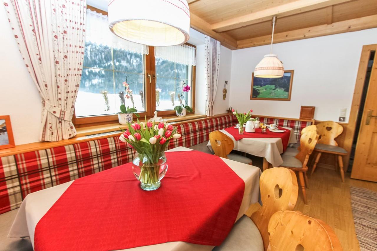 Schneiderbauer Bed and Breakfast Waidring Exteriör bild
